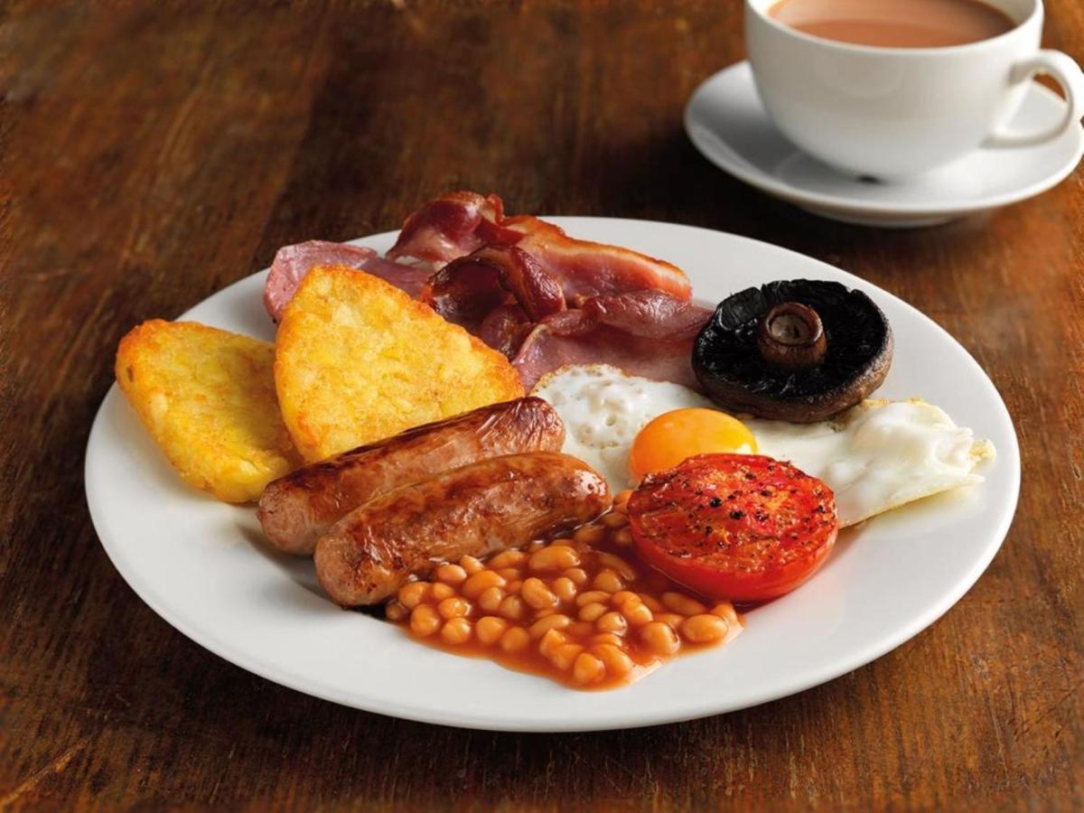Savoy Country Inn St Clears Bagian luar foto